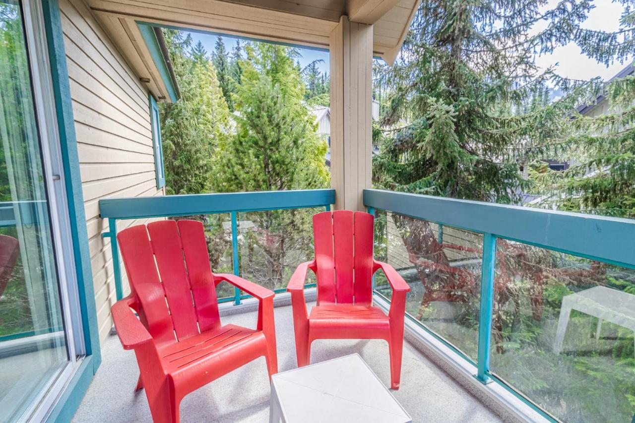 Snowbird Townhouses By Elevate Vacations Whistler Zewnętrze zdjęcie