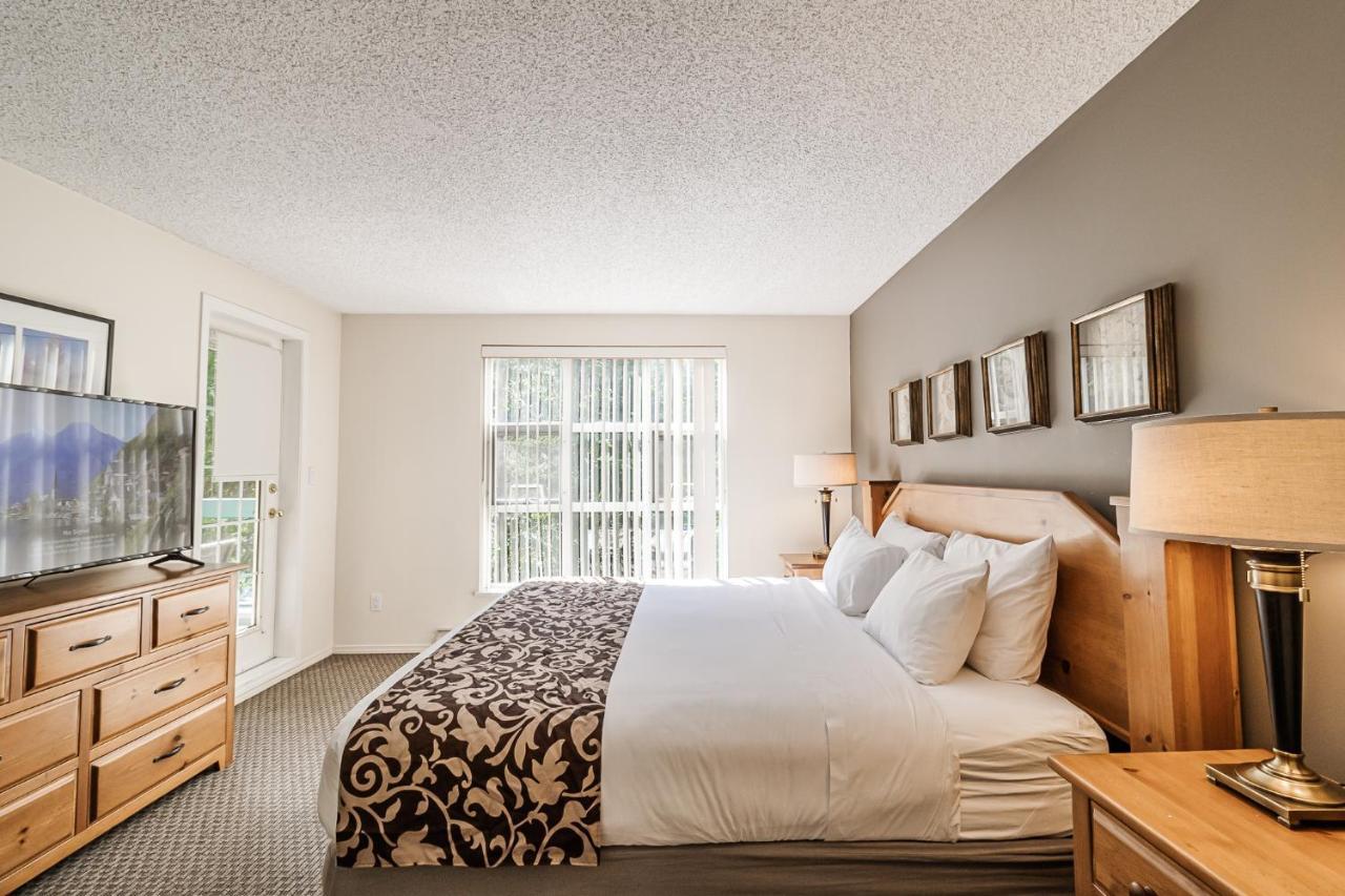 Snowbird Townhouses By Elevate Vacations Whistler Zewnętrze zdjęcie