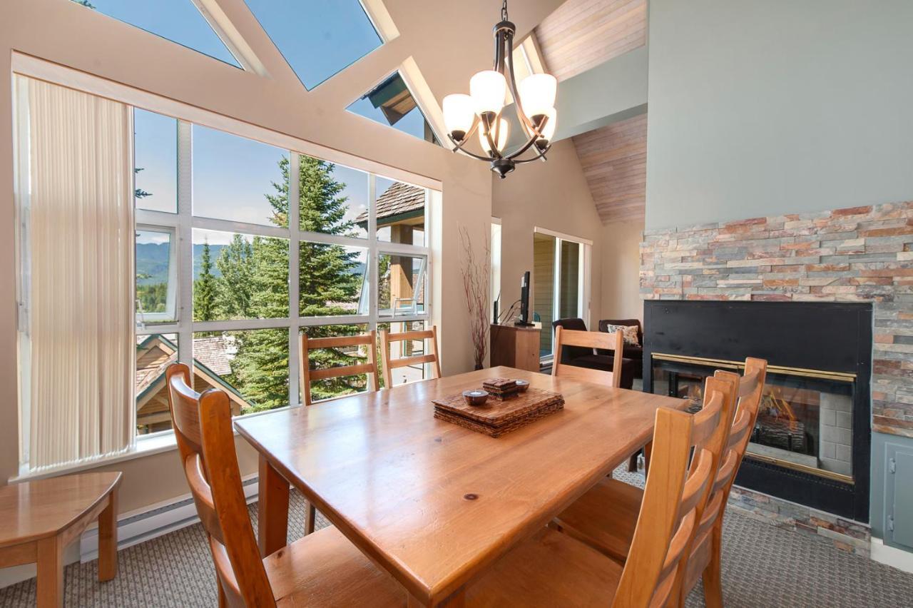 Snowbird Townhouses By Elevate Vacations Whistler Zewnętrze zdjęcie