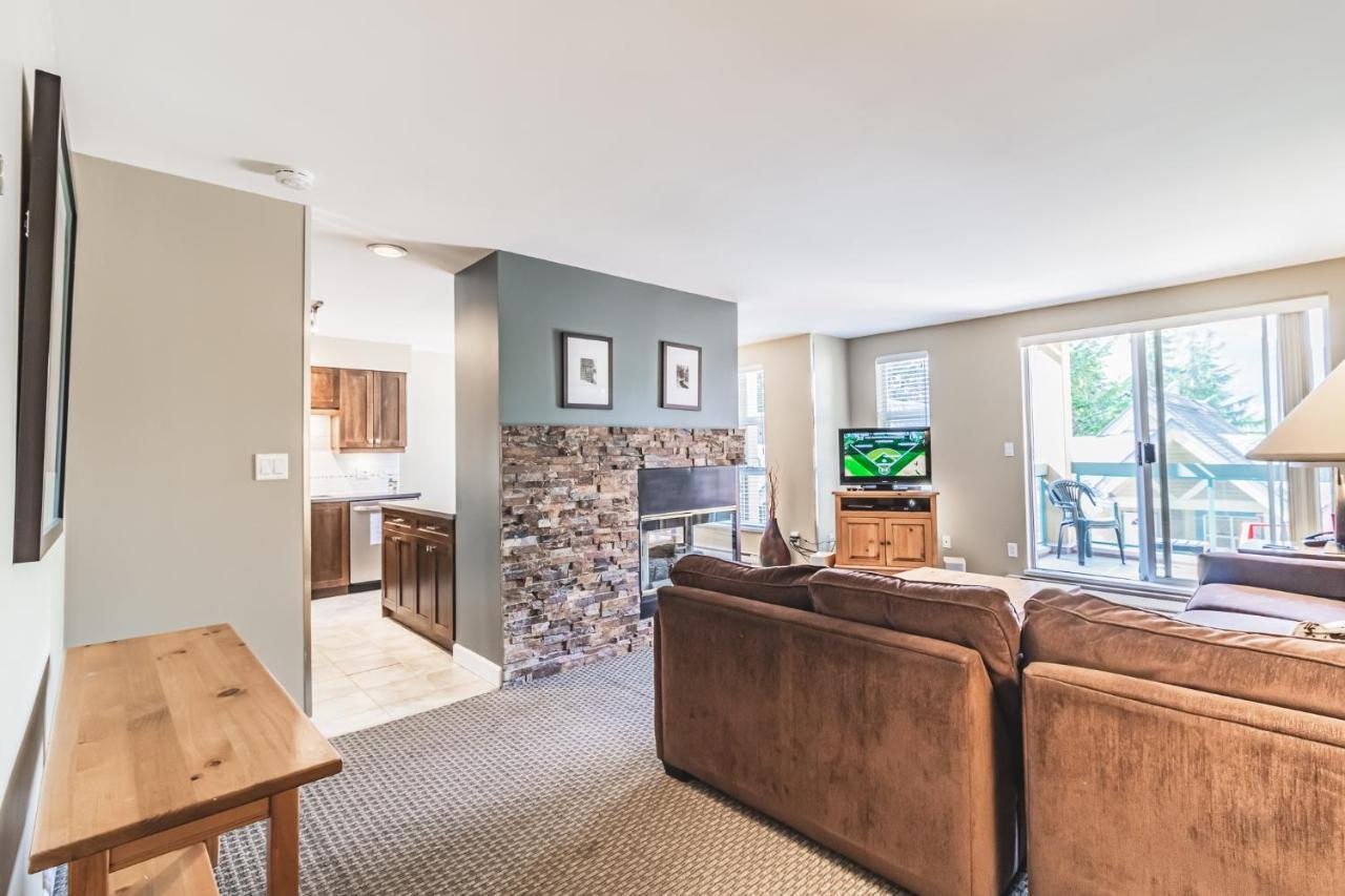 Snowbird Townhouses By Elevate Vacations Whistler Zewnętrze zdjęcie