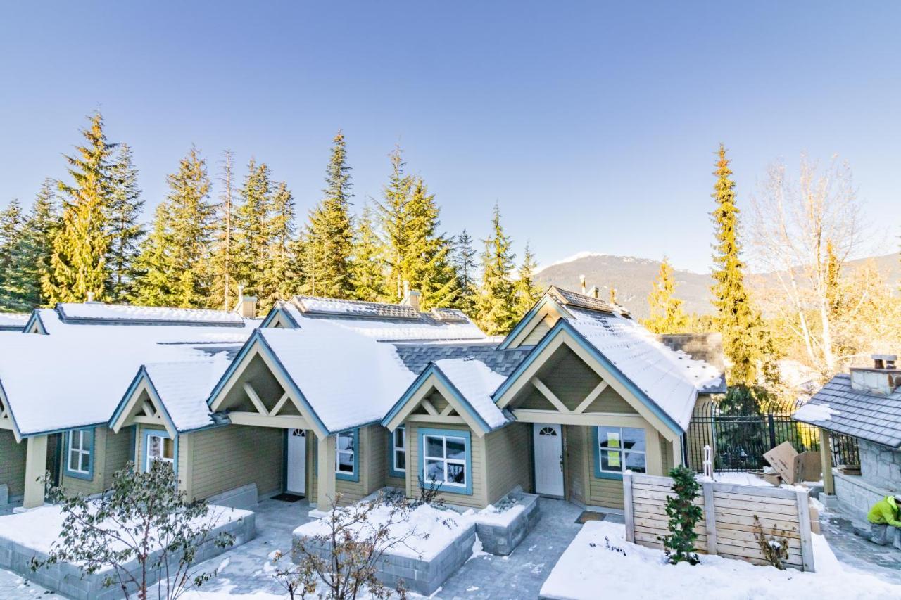 Snowbird Townhouses By Elevate Vacations Whistler Zewnętrze zdjęcie