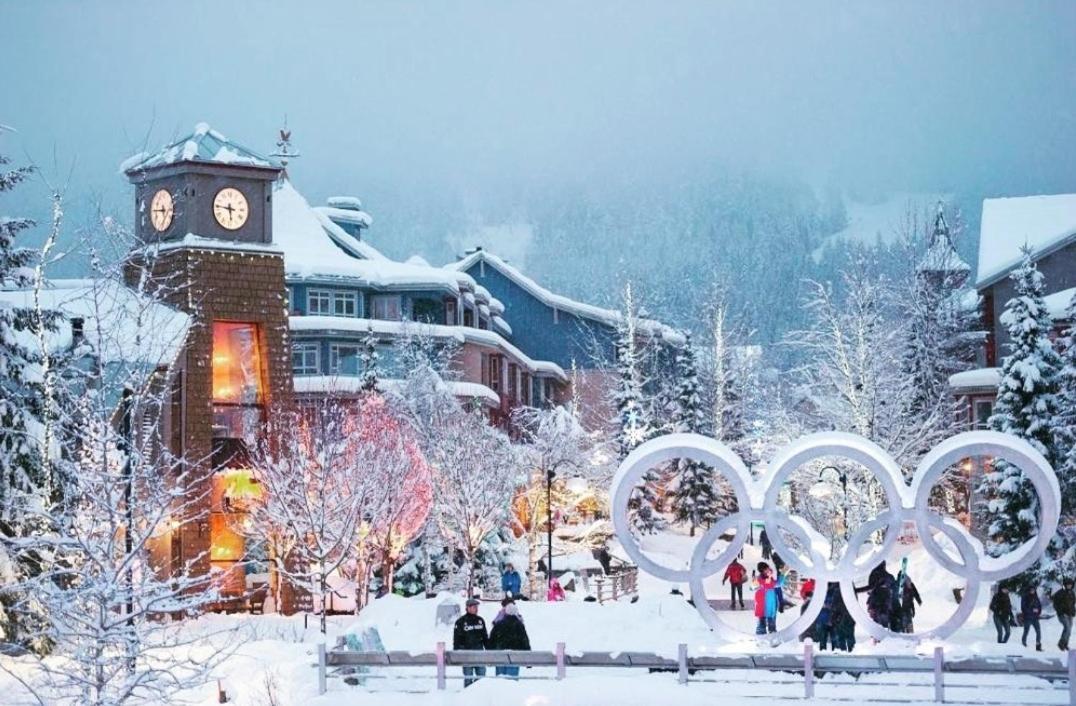 Snowbird Townhouses By Elevate Vacations Whistler Zewnętrze zdjęcie